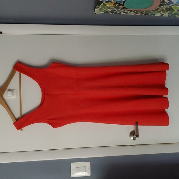 Lovely coral tank dress. - Picture 2 of 3